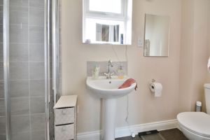 Ensuite- click for photo gallery